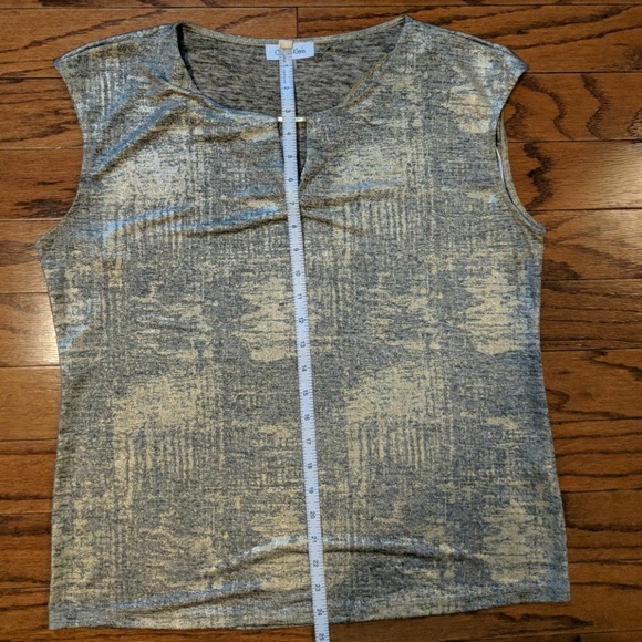 🎉sale🎉CK Metallic Cap Sleeve top - Picture 5 of 8